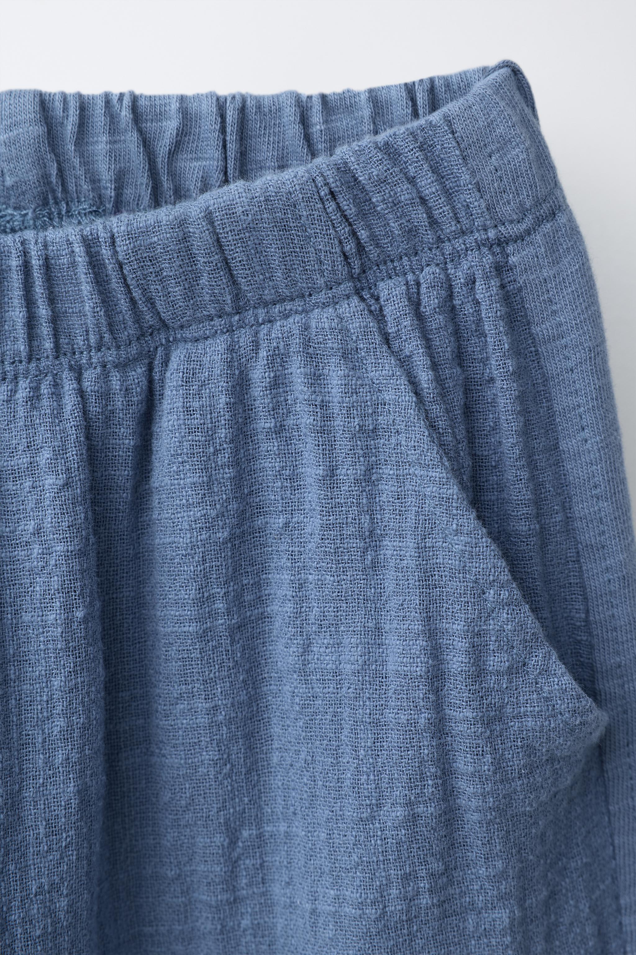 PANTALON TEXTURÉ EN MATIÈRES VARIÉES